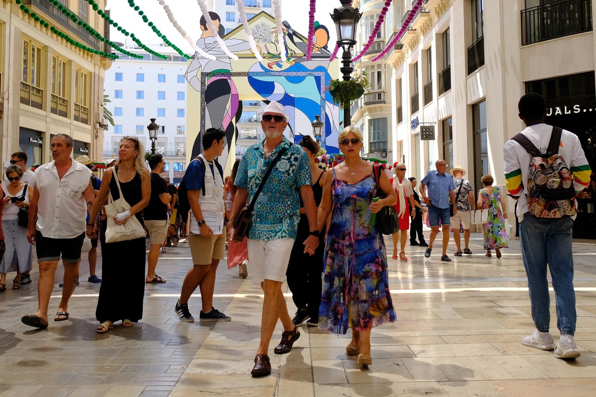 Así viven los extranjeros la Feria de Málaga 2023