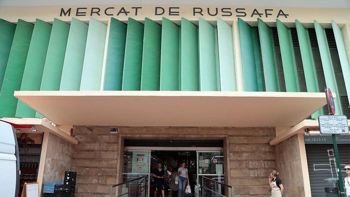 Fachada principal del Mercado de Russafa