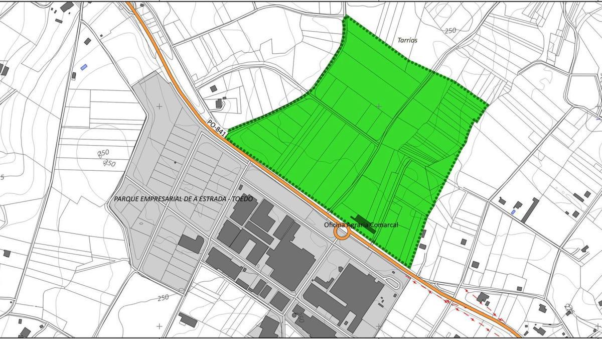 La ampliación (en verde) del polígono de Toedo (gris oscuro) se realizará hacia el lado contrario de la PO-841, en el entorno de Emerxencias.