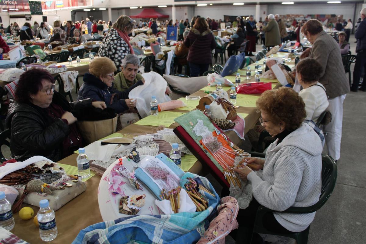 Así es el gran Encuentro de Encaje de Bolillos de Mieres