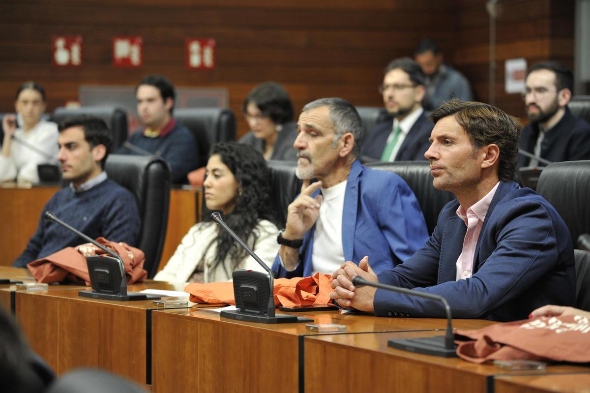 40 años de voz joven en Extremadura ante el reto de quedarse 40 años de voz joven en Extremadura ante el reto de quedarse