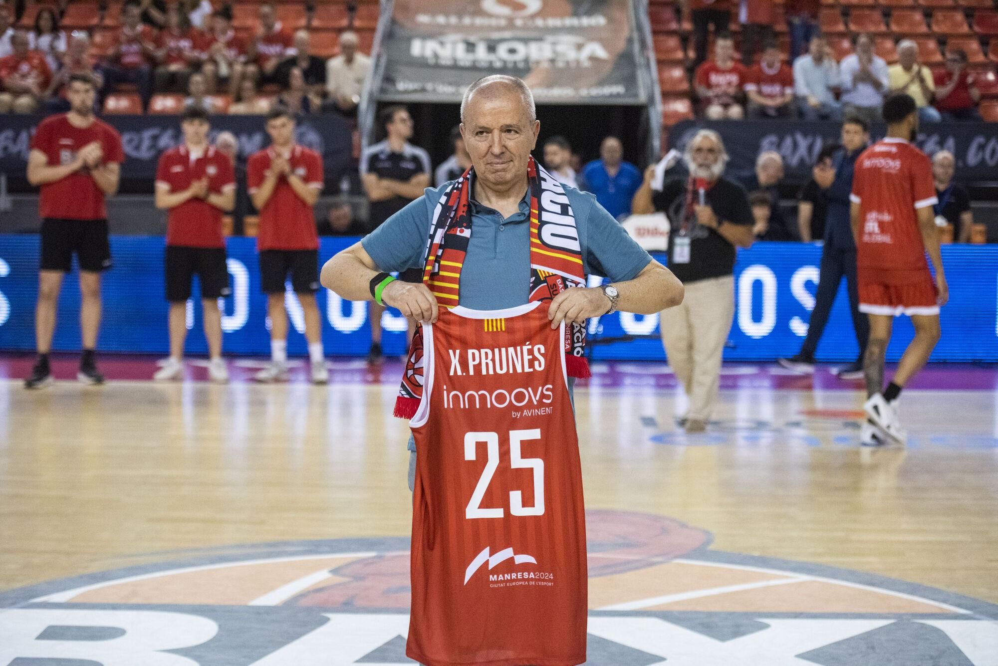 El Baxi homenatja Xavier Prunés per 37 anys de cròniques i seguiment
