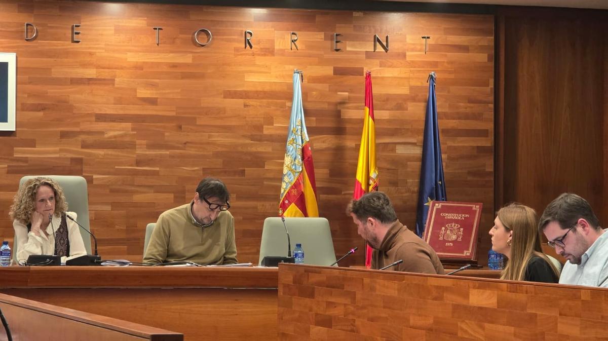 Los concejales socialistas en el pleno de Torrent.