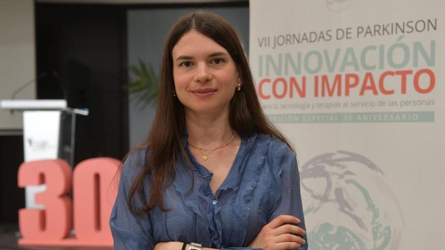 La investigadora Paula Sánchez, en A Coruña: "La estimulación eléctrica puede ser una solución para algunos pacientes de Parkinson"