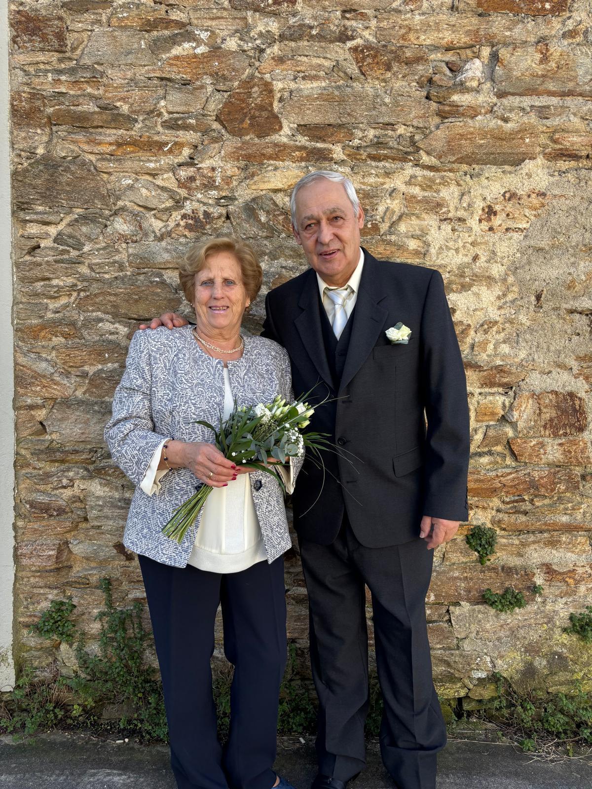 Milagros Mosquera Gómez y Luis Fernando Forján Casais, el día de sus bodas de oro.
