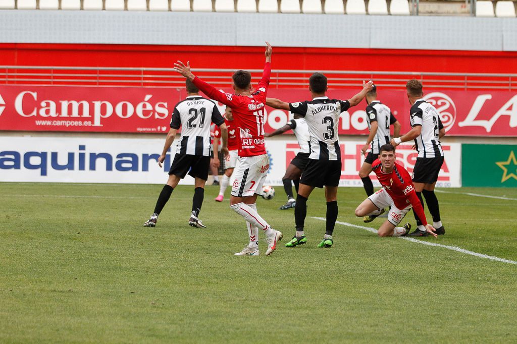 El Real Murcia no levanta cabeza (0-0)