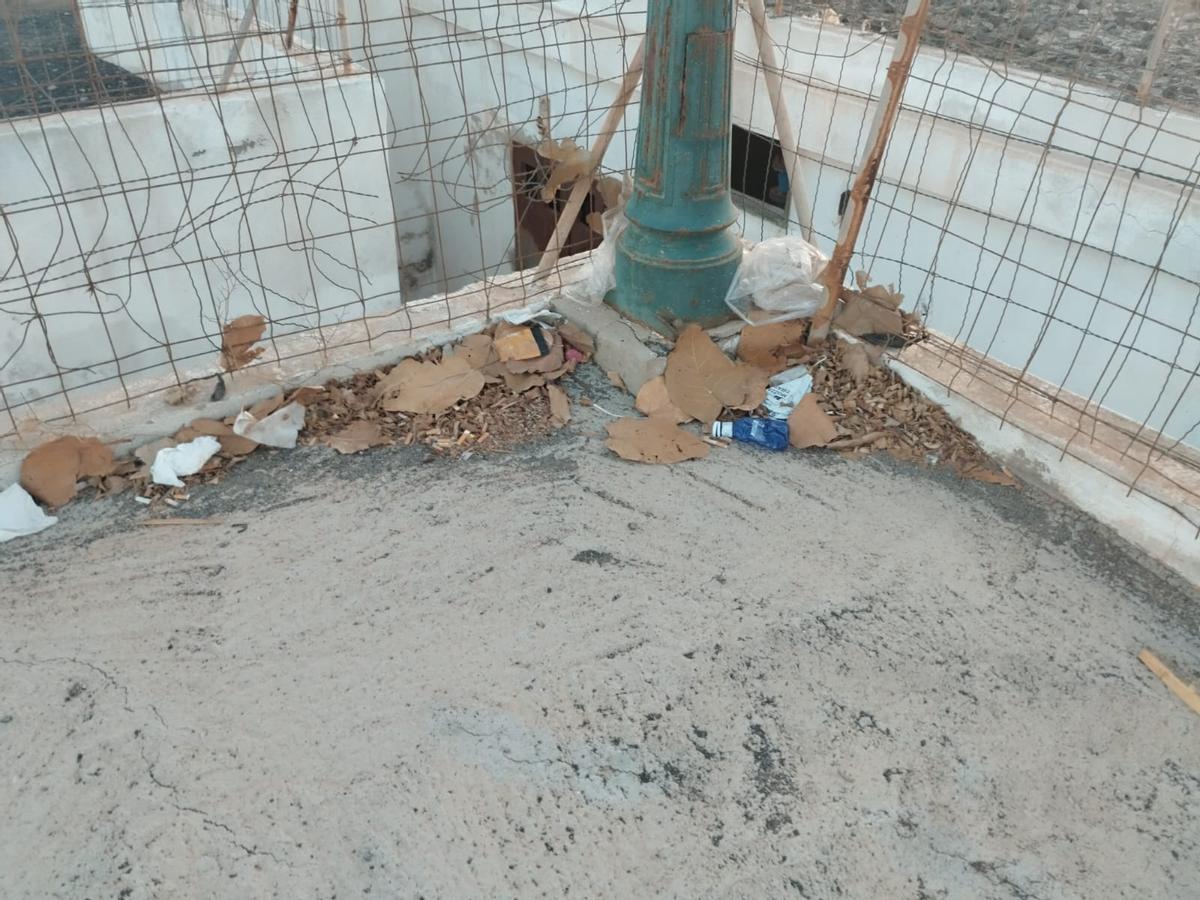 Playa Blanca reclama atención