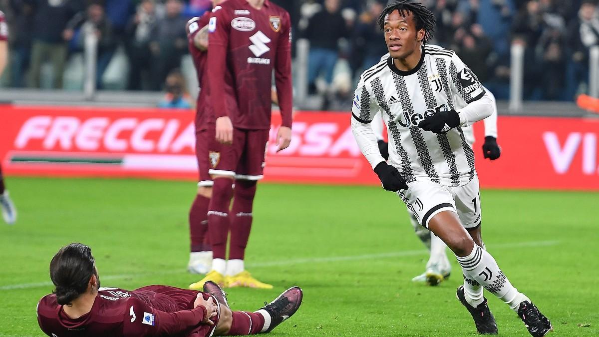 Juan Cuadrado celebra su gol con la Juventus en el derbi contra el Torino