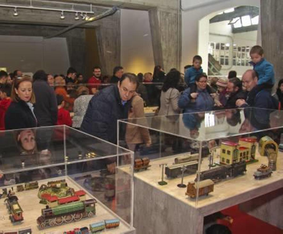 Los juguetes salen a la calle en Ibi