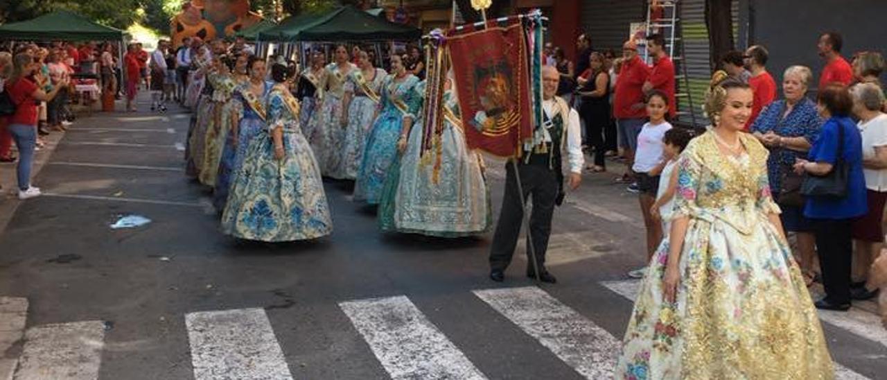 Tres partidos proponen en Alaquàs que dos fallas cambien su nombre franquista