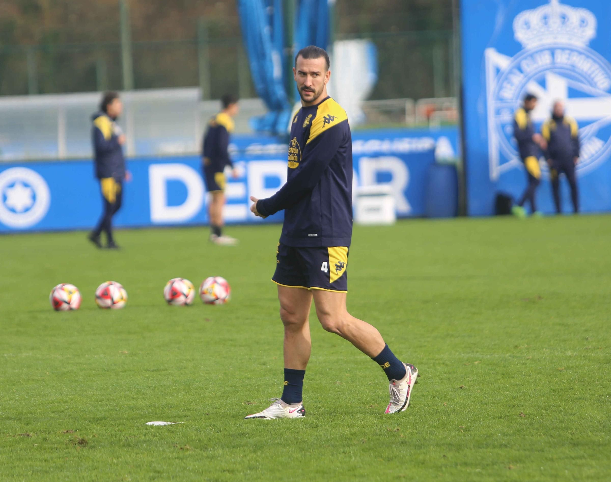 Entrenamiento del Deportivo en Abegondo