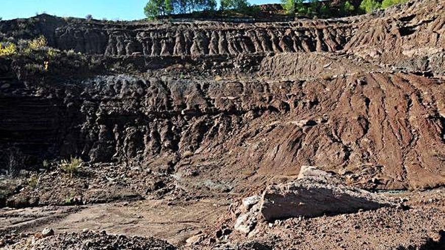 L&#039;antiga argilera que es podria omplir amb terres provinents de la construcció, entre d&#039;altres