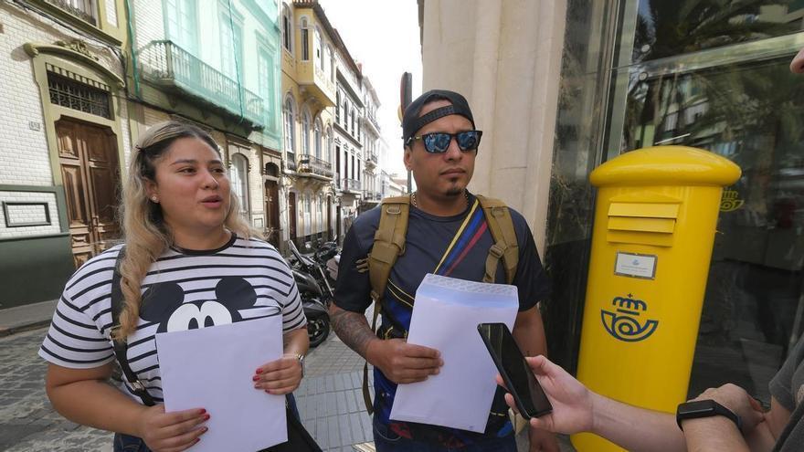 Sin colas, pero con retrasos: la regularización de migrantes arranca en Canarias "con calma"