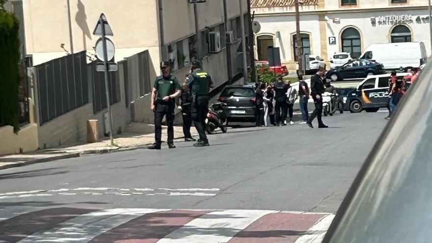 Varios heridos en un tiroteo en la Avenida de la Estación de Antequera