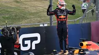 Clasificación final del GP de Gran Bretaña, con Alonso séptimo y Sainz, décimo