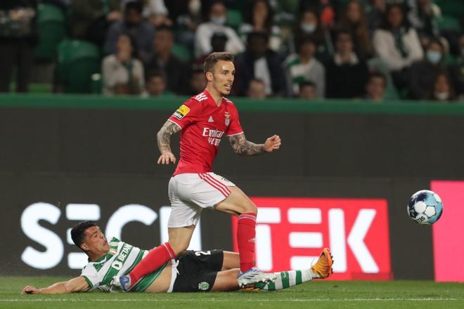 Alejandro Grimaldo - Lateral izquierdo - Benfica - Valor de mercado: 20 millones