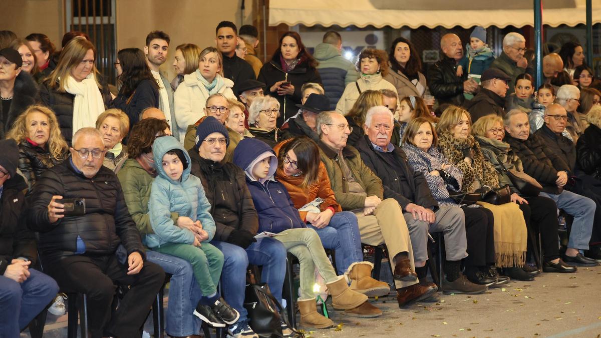 Las imágenes del desfile extraordinario del 50 aniversario de Moros d'Alquería