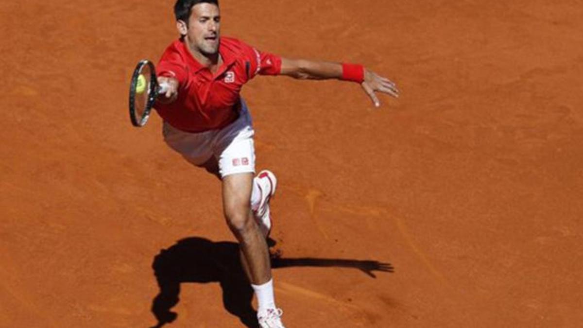 Djokovic ha solucionado su debut en Madrid con solvencia