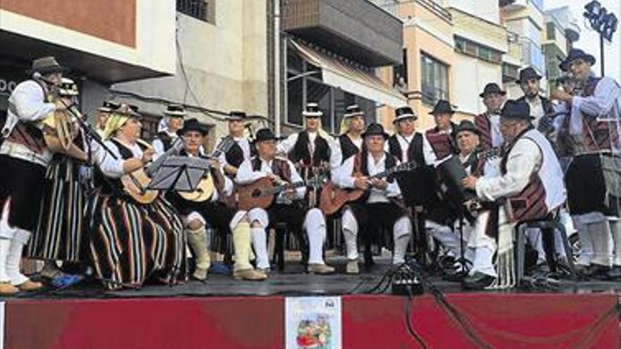 Cabanes celebra la  IV Mostra Folklòrica