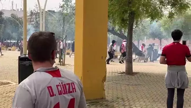 Disturbios con aficionados del Athletic que han viajado a Sevilla por la Copa del Rey