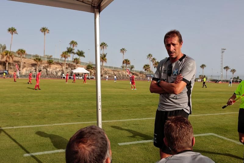 Primer partido amistoso del CD Tenerife, contra el Águilas