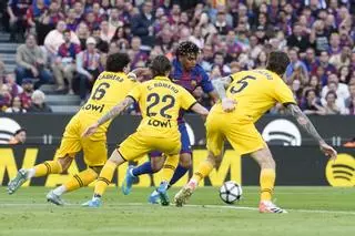 Glòria als herois, por Sergi Mas