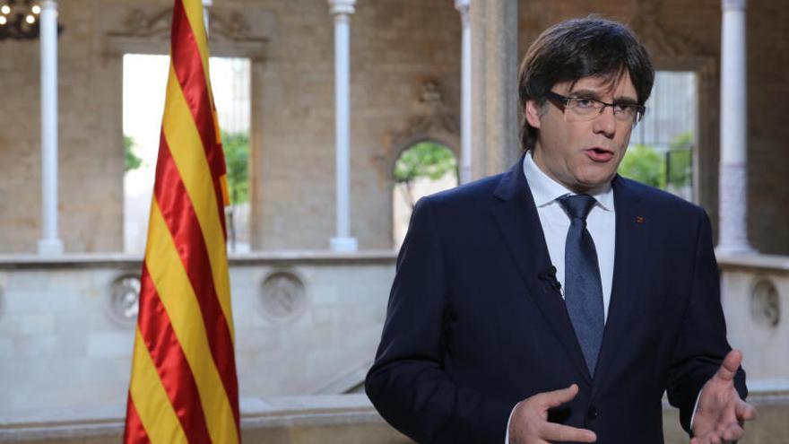 La crítica de Puigdemont  al Govern central en el discurs de Sant Jordi genera protestes