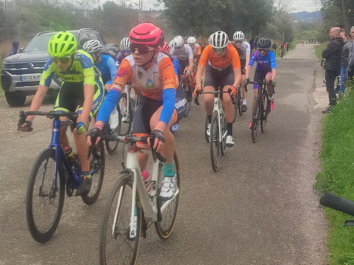 Un grupo de corredores en una de las pruebas ciclistas.