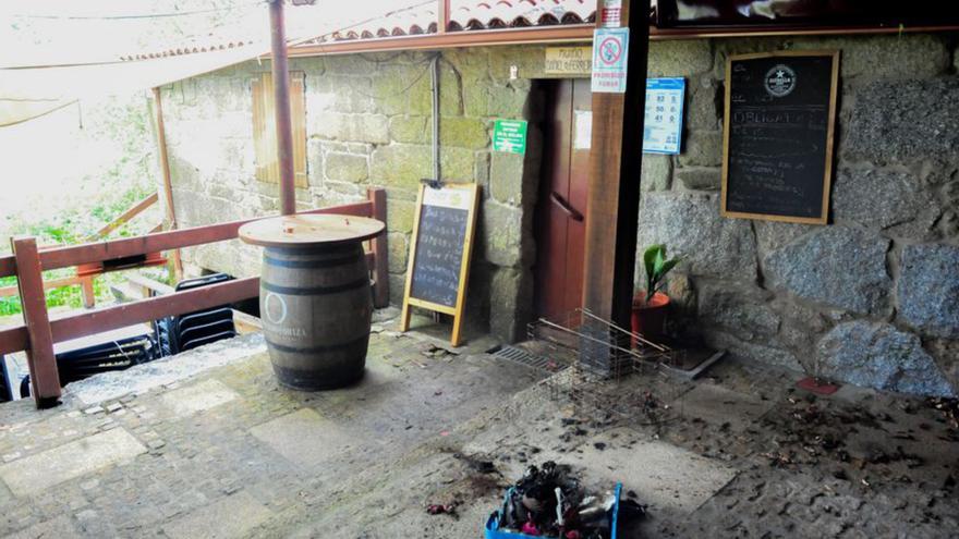 Pulpo y carne o caldeiro obligan a asistir a la Festa dos Muiños