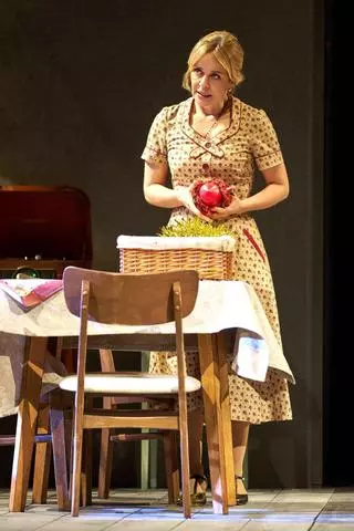 María Adánez estrena 'Panorama desde el puente' en Zaragoza: "Huí de la popularidad de 'Aquí no hay quién viva' porque lo necesitaba"