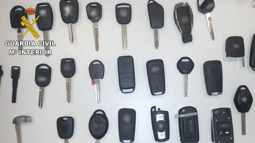 Detenido con 14.000 piezas de llaves de coche falsas