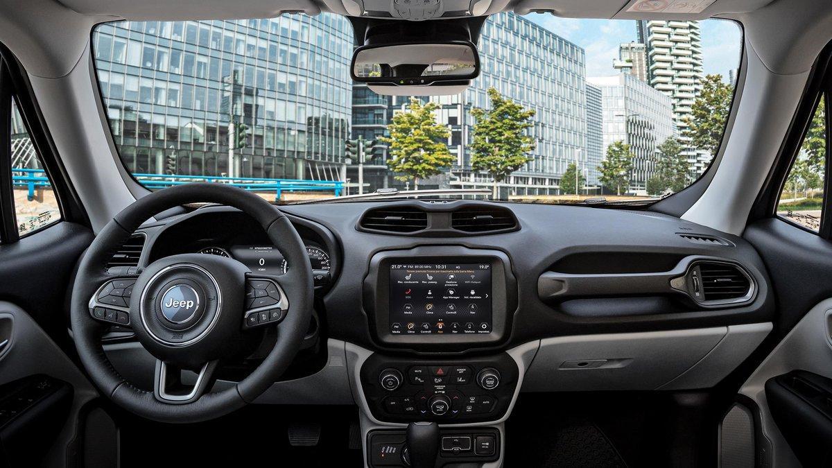 Interior del Jeep Renegade de 2020.