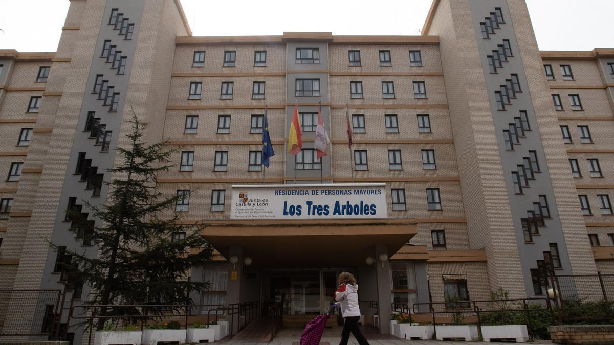Residencia &quot;Los Tres Árboles&quot; en Zamora