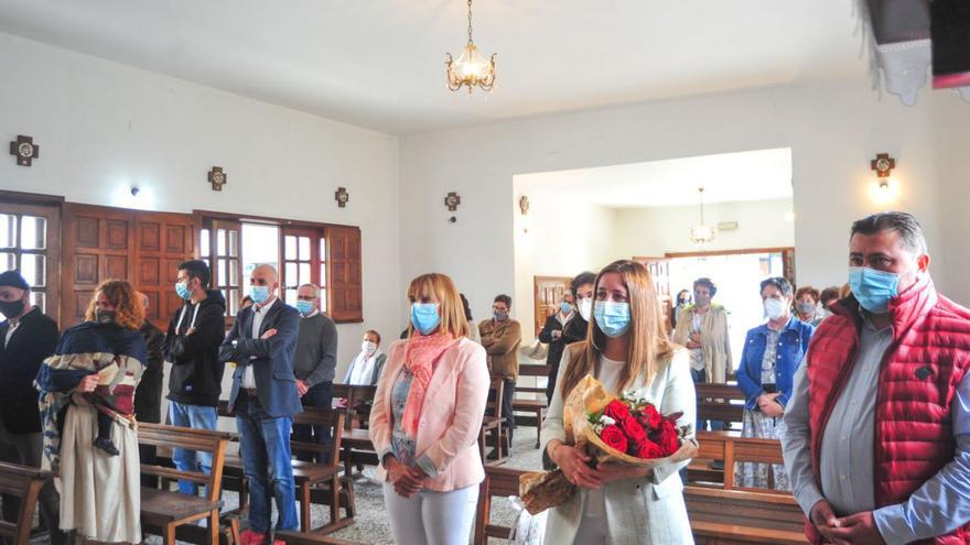 Misa en la capilla de Barrantes, con motivo de la Festa da Vendima. |   // IÑAKI ABELLA