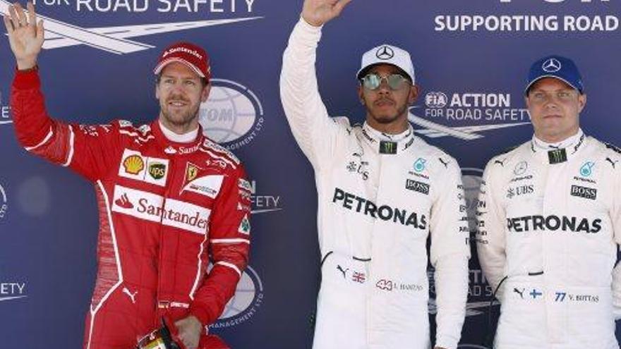 Hamilton, al mig, sortirà primer al circuit de Barcelona-Catalunya