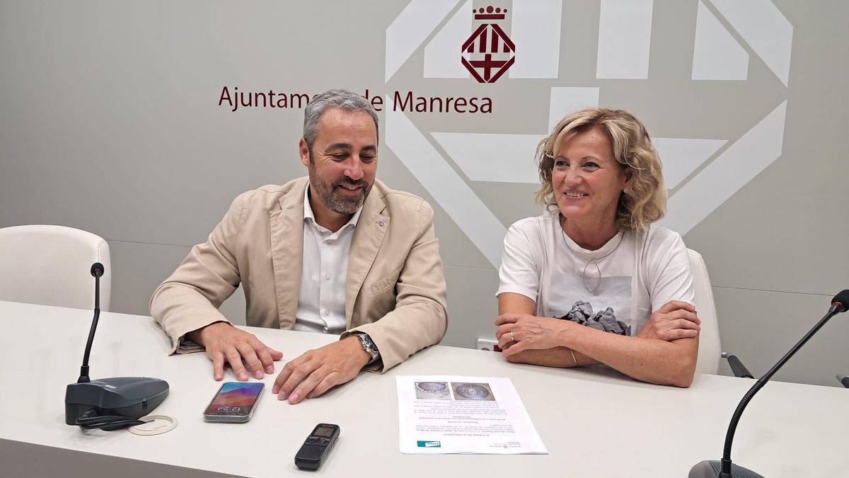Ramon Bacardit i Mònica de Llorens en roda de premsa, avui
