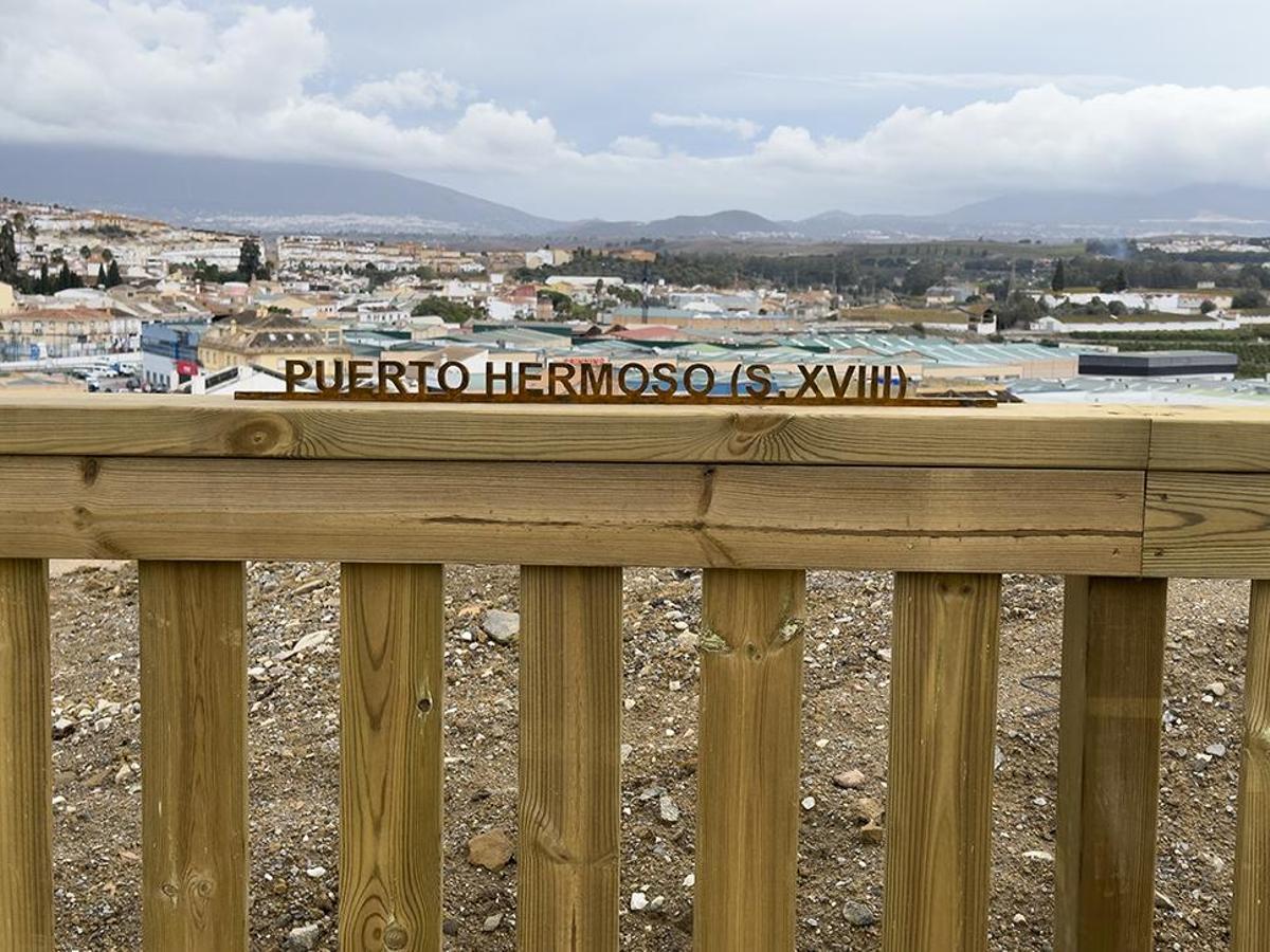 Uno de los miradores del nuevo tramo del Corredor Verde del Guadalhorce, en Pizarra.