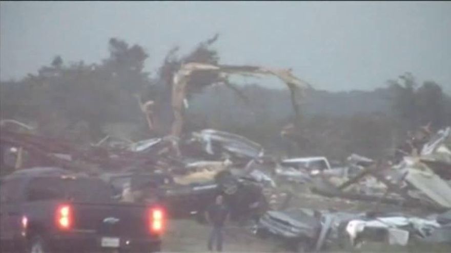 Varios tornados acaban con la vida de al menos cinco personas en Texas