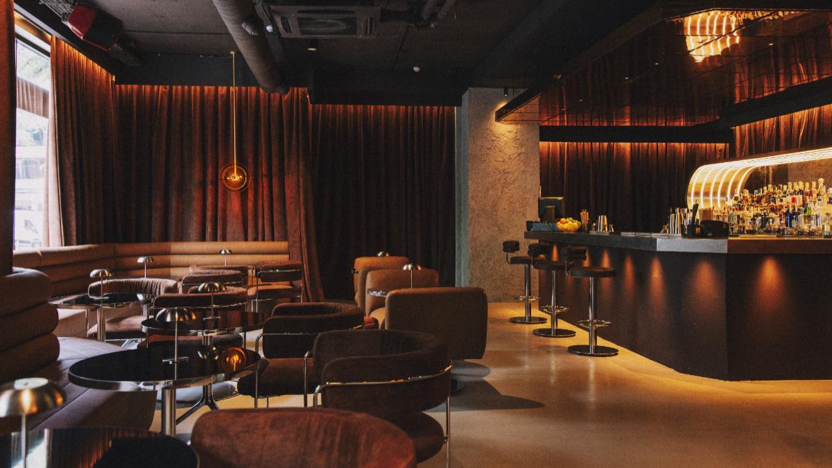 Snake Bar, una de las propuestas de coctelería de GLH Singular Restaurants en Madrid.