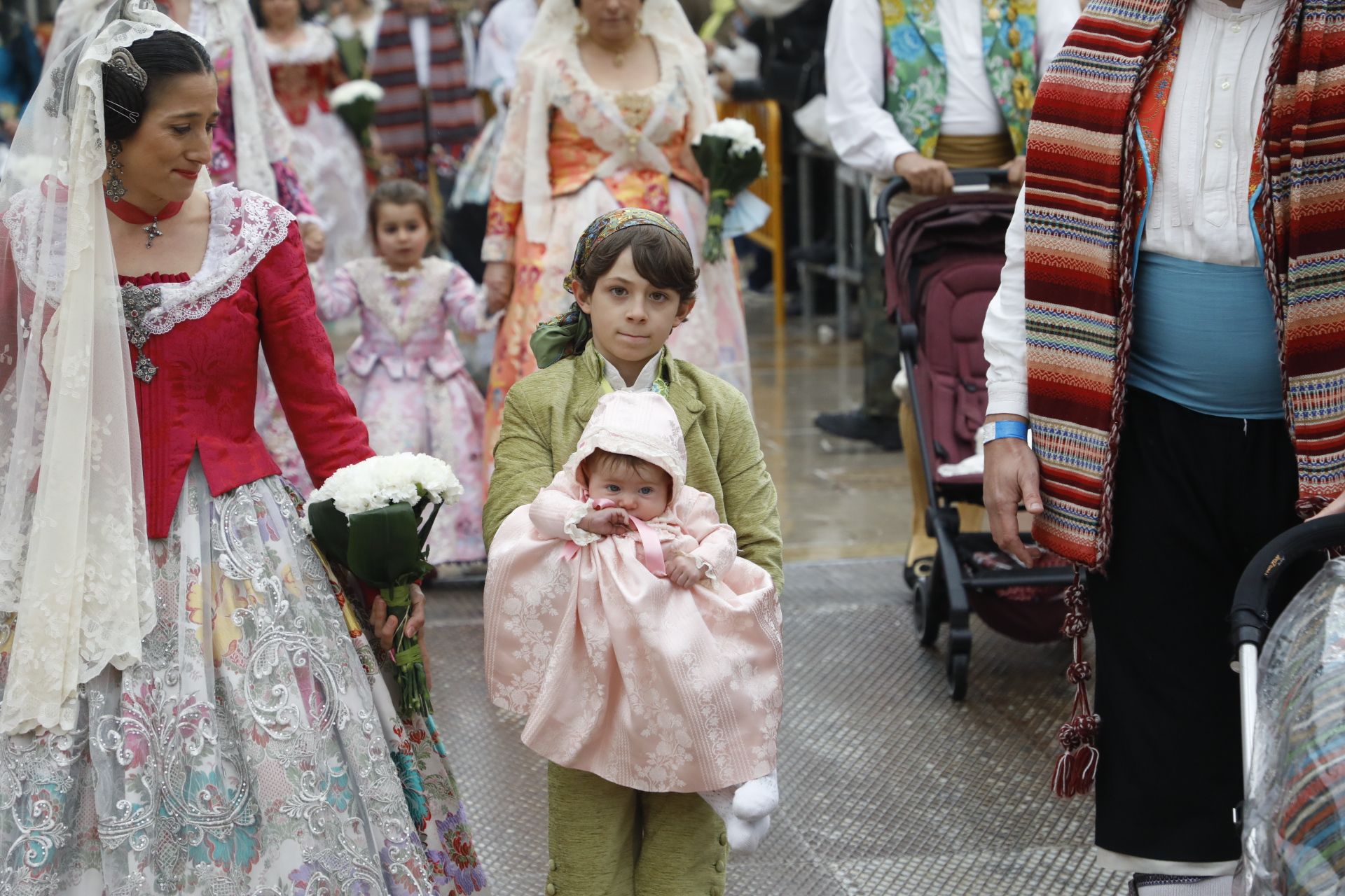 Búscate en el primer día de ofrenda por la calle de Quart (entre las 17:00 a las 18:00 horas)