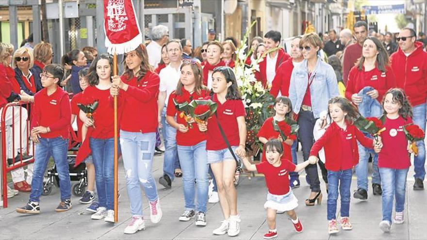 Exhibiciones, música y ocio a cargo de las peñas festivas