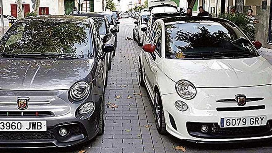 Exposición de vehículos Abarth en Maria