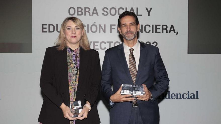 Premian a Fundación Unicaja por sus campus y su labor con mayores