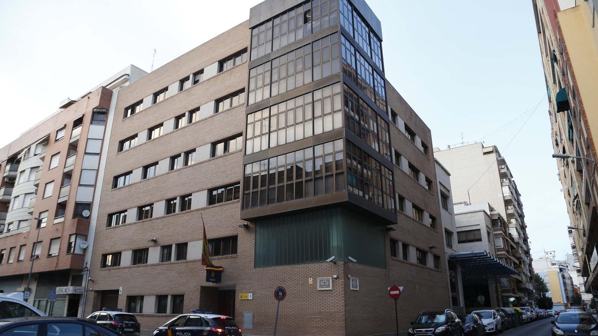 La violación en grupo ocurrida en un municipio de la Ribera se denunció en la comisaría de Alzira.