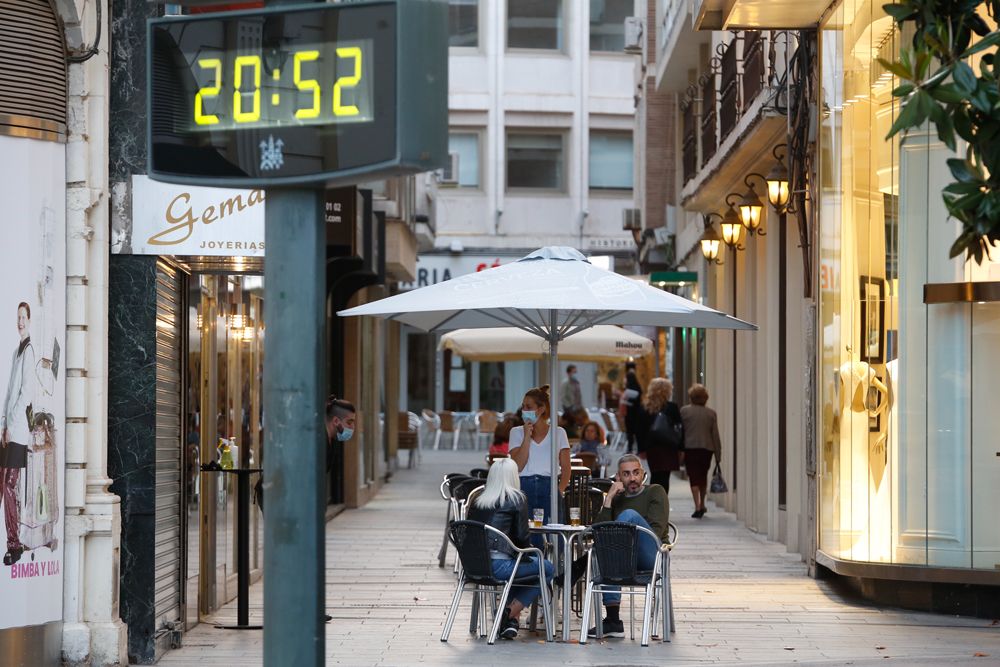 "Un grandísimo respiro" para los bares y comercios de Córdoba no tener que echar la persiana a las ocho