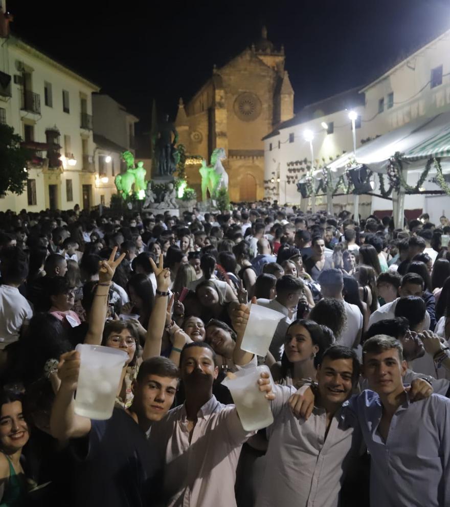 Los vecinos alertan del &quot;efecto cárcel&quot; de la cruz instalada en Santa Marina