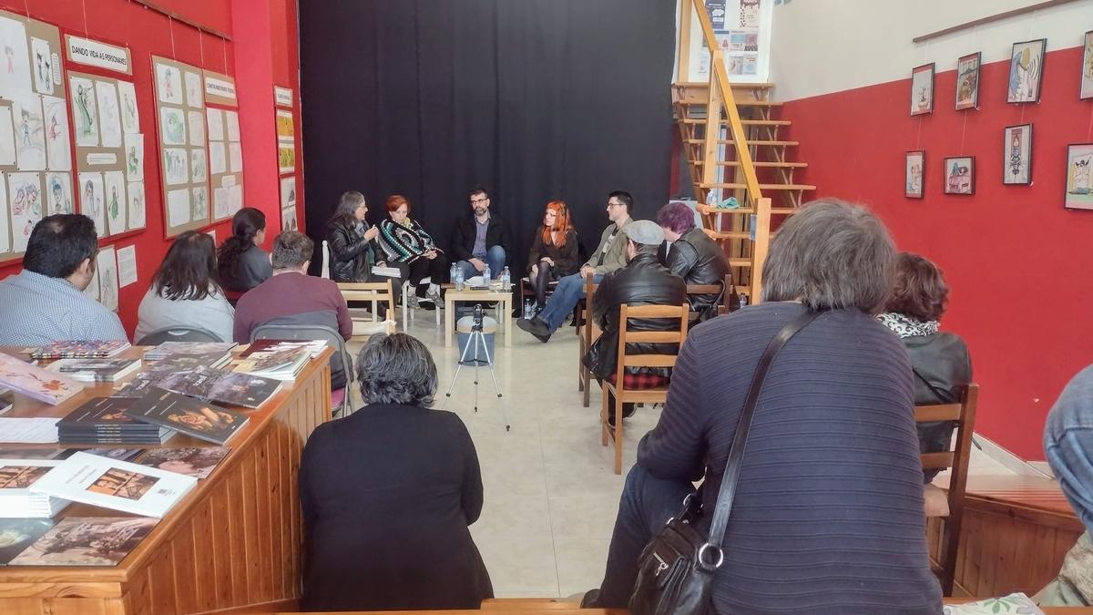 Un recente debate poético celebrado na sede nicrariense de Gazafellos do Val