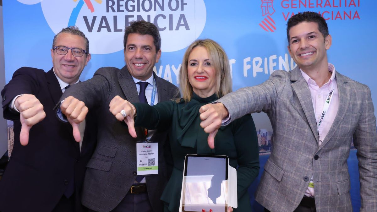 Carlos Mazón Nuria Montes firman en Londres el proyecto de decreto para la derogación de la ley de la tasa turística