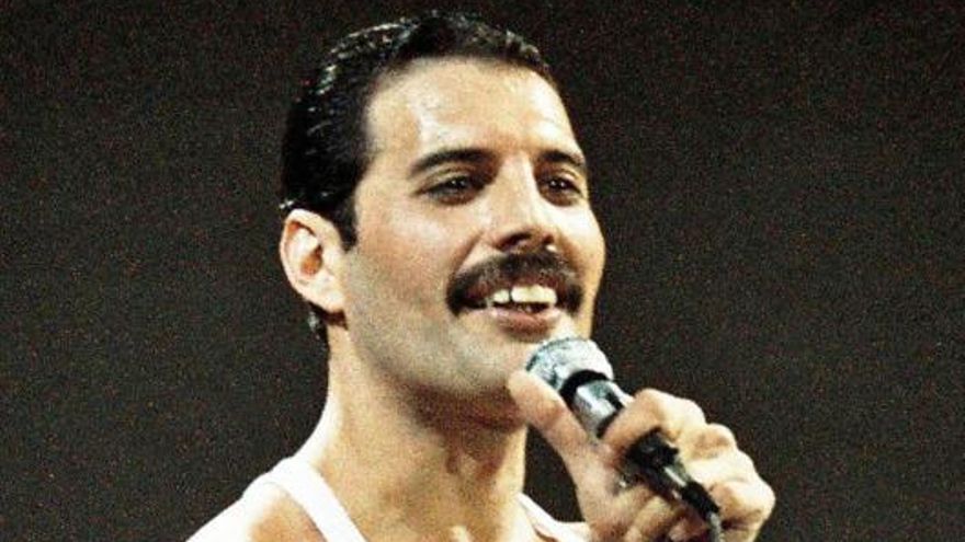 Subhastat per prop de 67.000 euros un lot que contenia el manuscrit de la cançó &#039;Barcelona&#039; de Freddie Mercury