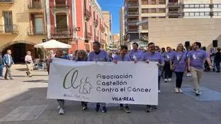 GALERÍA I La IV Marcha Solidaria de la Asociación Contra el Cáncer en Vila-real, en imágenes